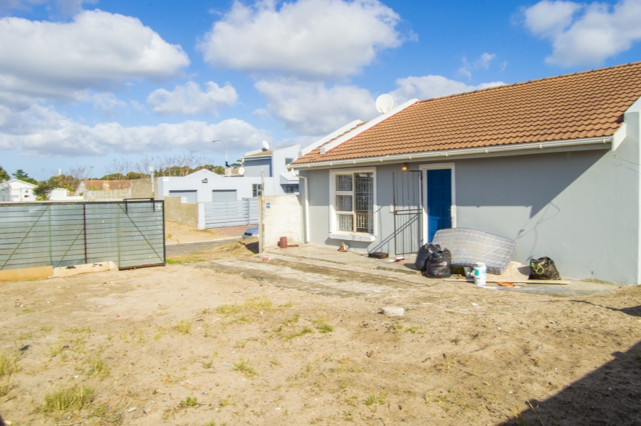 3 Bedroom Property for Sale in Beacon Hill Western Cape